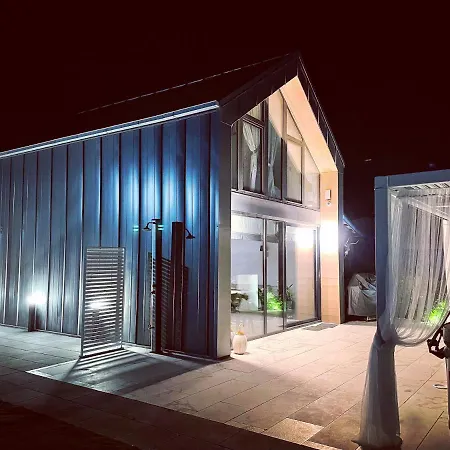 Grey House Miedwie Morzyczyn  Exterior photo